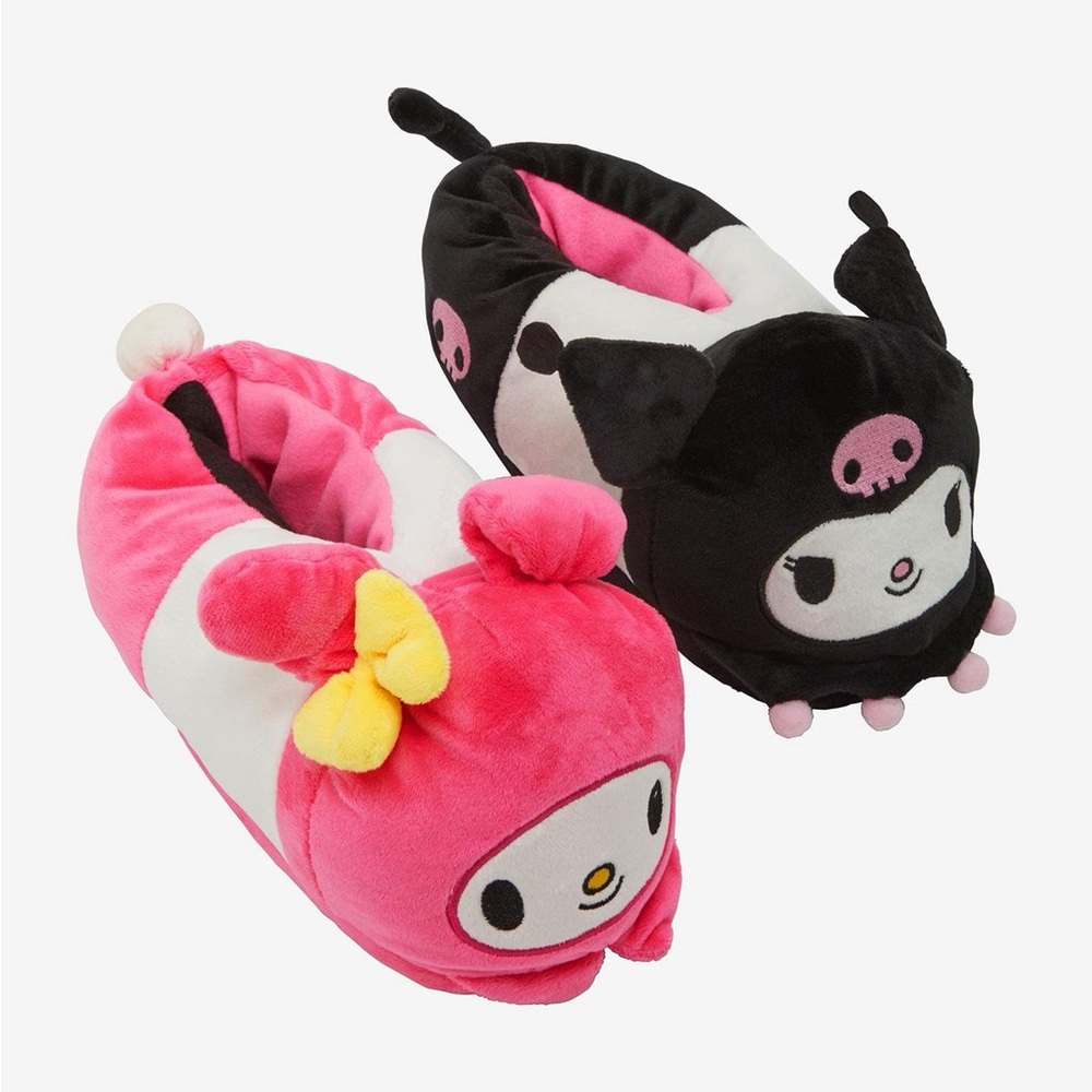 My Melody & Kuromi Mismatch Plush Slippers